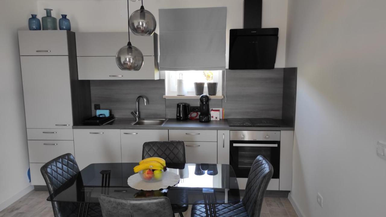 New Apartment Vivano V I D With Amazing View Zambratija  Extérieur photo