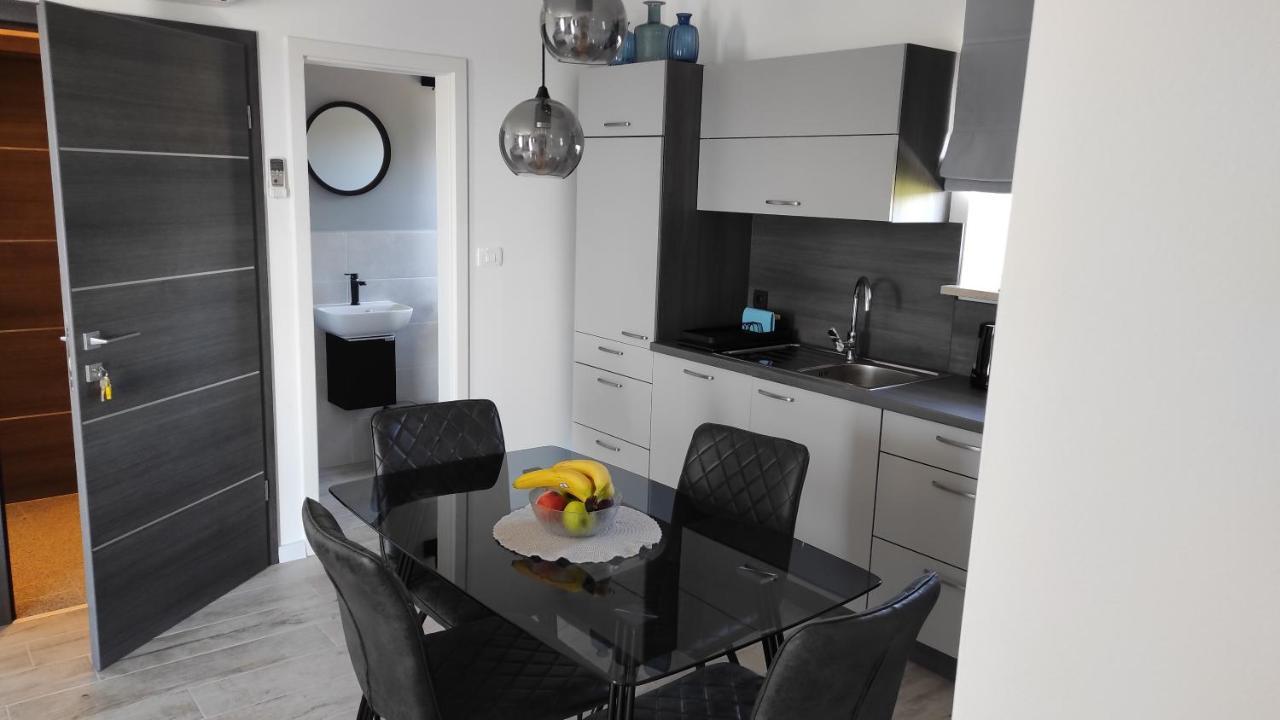 New Apartment Vivano V I D With Amazing View Zambratija  Extérieur photo