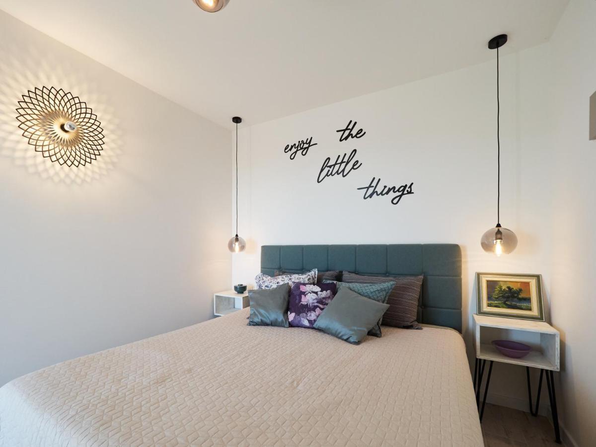 New Apartment Vivano V I D With Amazing View Zambratija  Extérieur photo